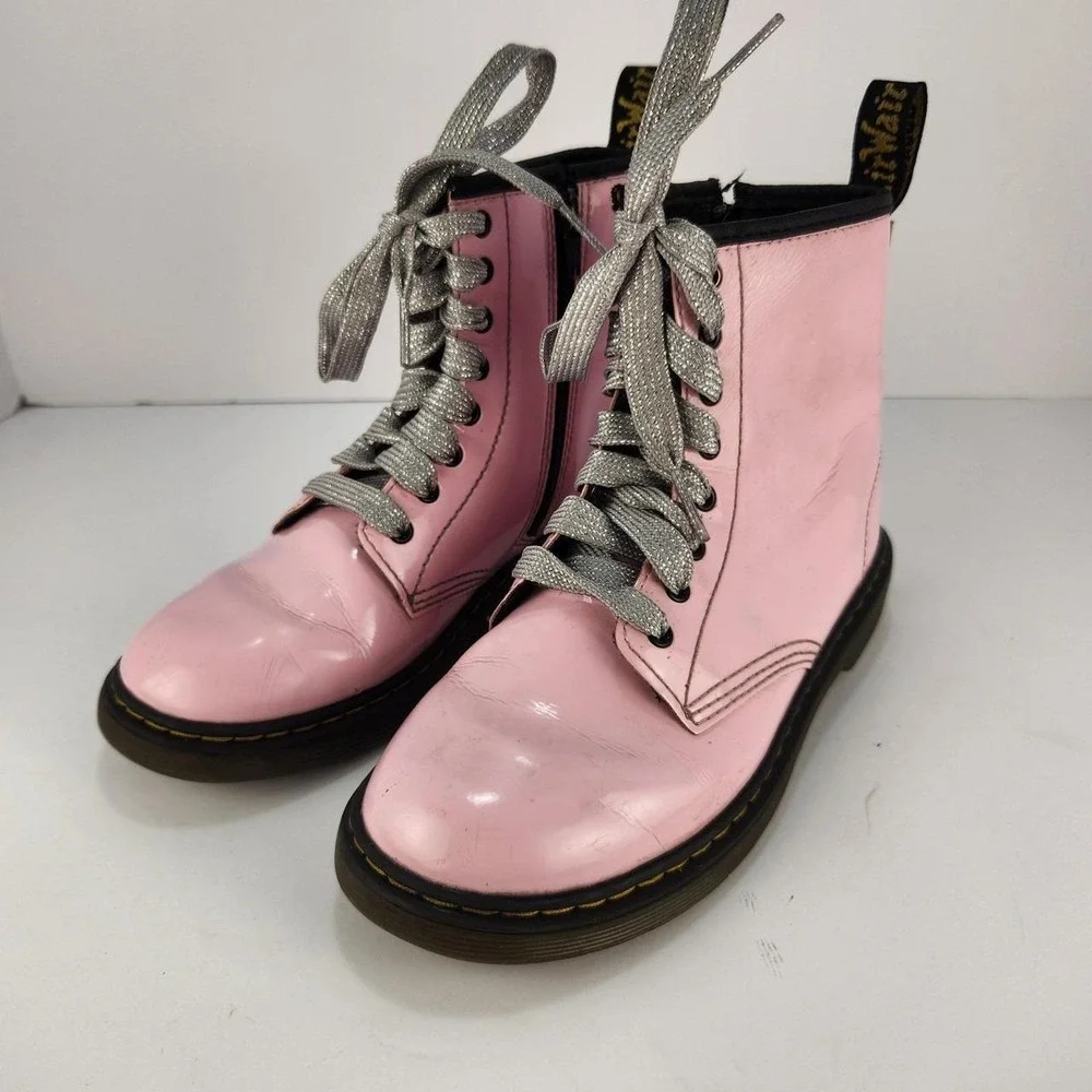 Dr. Martens 1460 Kids Pink Patent Leather Boots Youth Size 34 Lace Up Combat